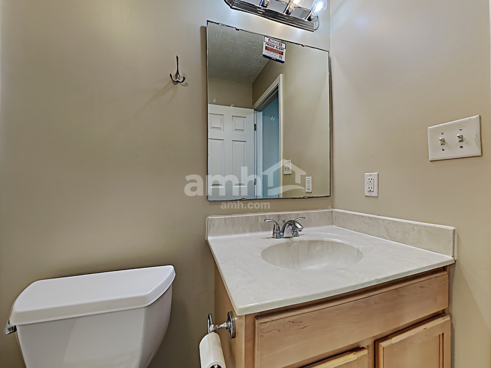 Building Photo - 1292 Birchwood Way