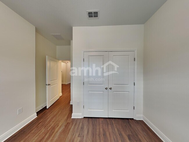 Building Photo - 964 Heavenly Dr