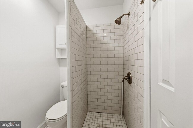 Building Photo - 5921 Barbados Pl