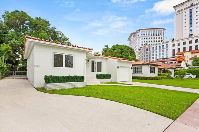 Building Photo - 3018 Coconut Grove Dr