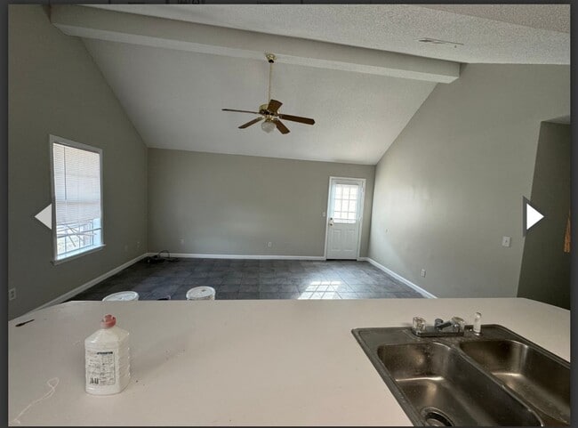 Building Photo - 138 Cypress Cir