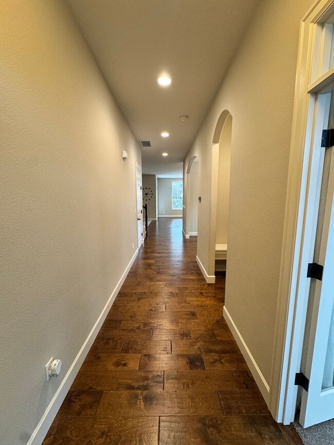 Building Photo - FOR RENT UNFURNISHED: Beautifully maintained 2015 Noyes-built home, 5 bed, 3 bath, 2 car garage w...