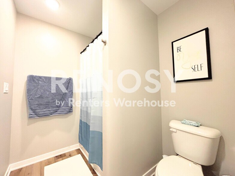 Building Photo - 16643 Wilden Dr