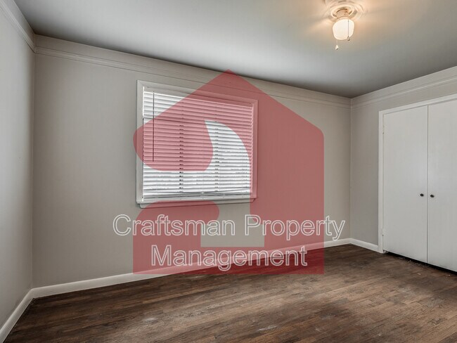 Building Photo - 2915 NW 72nd St