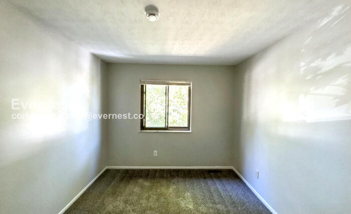 Building Photo - 4155 Spring Flower Ct