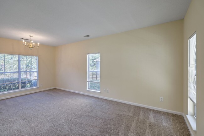 Building Photo - Gorgeous 2 Story Home In Belle Hall!