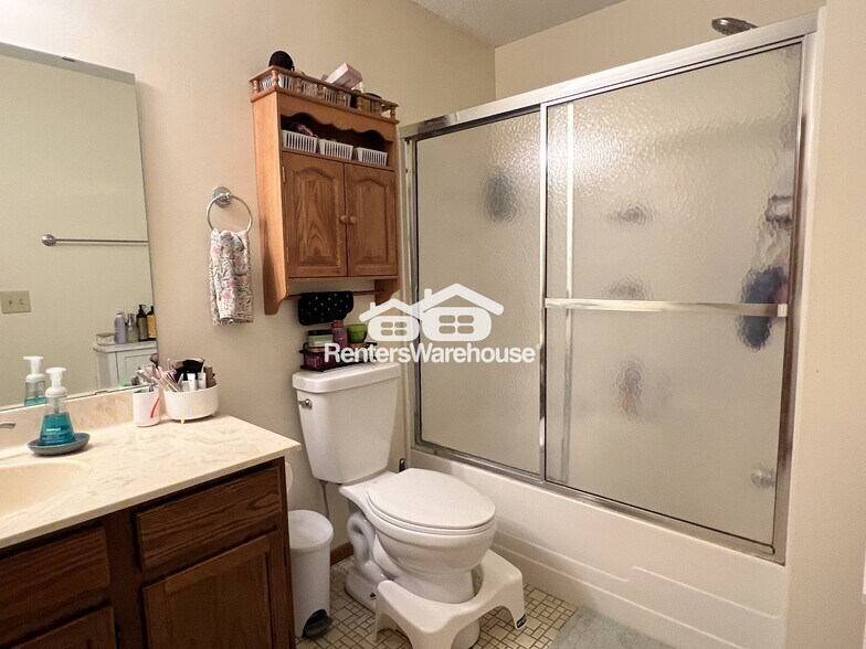Building Photo - 4128 Meadowlark Way