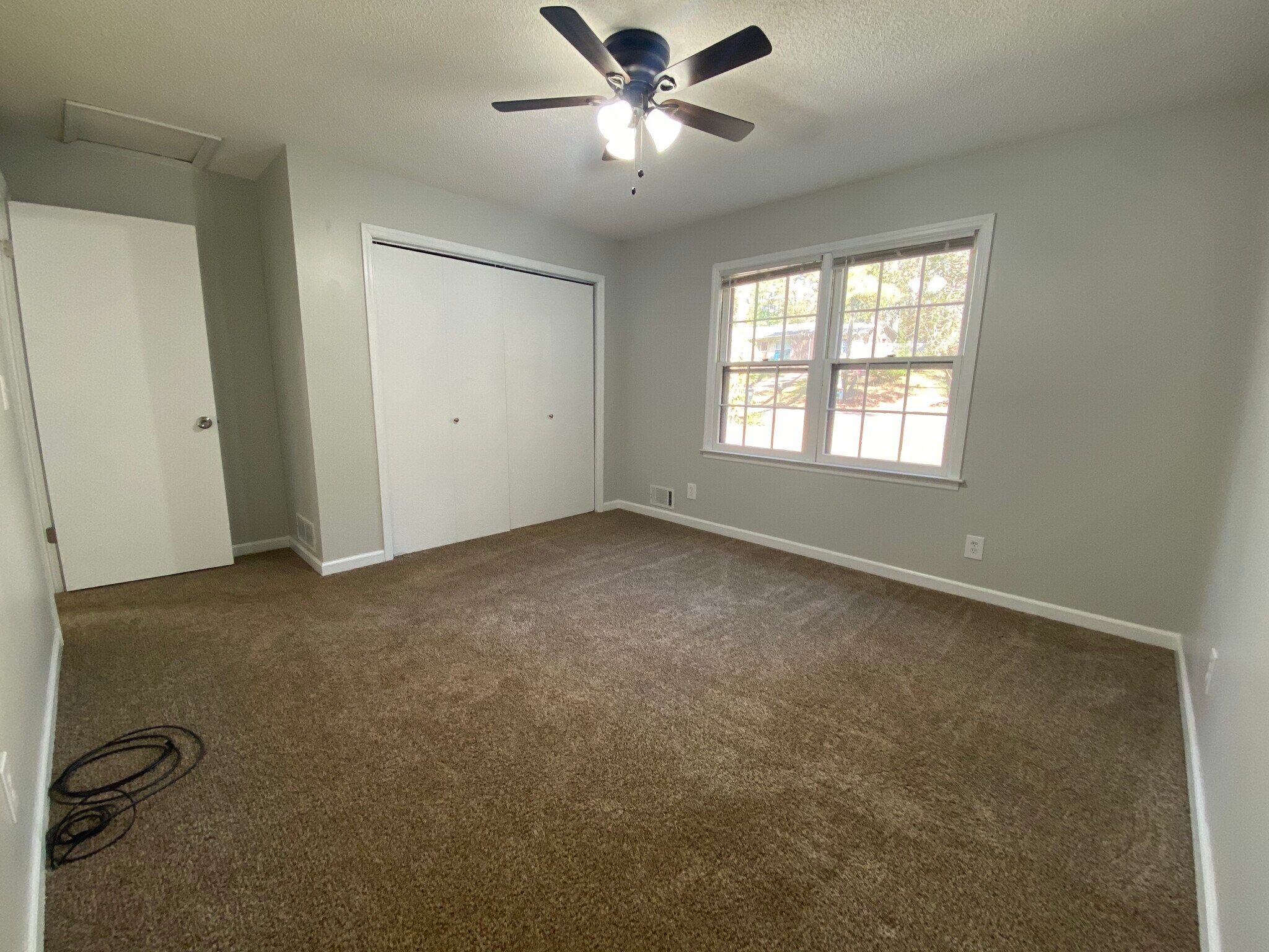 Building Photo - 195 N Etowah Dr