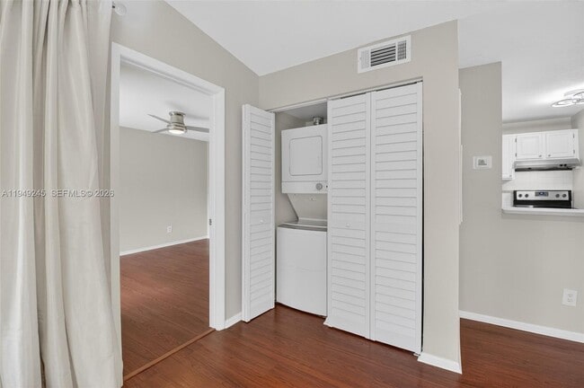 Building Photo - 1745 Palm Cove Blvd