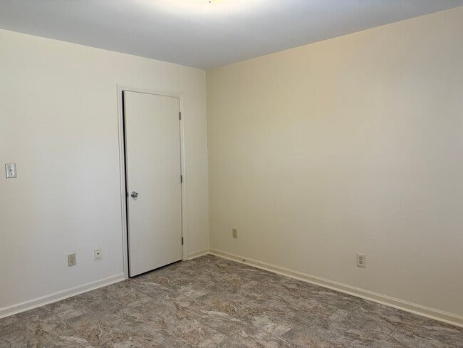 Building Photo - 501B  Live Oak Street  Beaufort, NC 28516