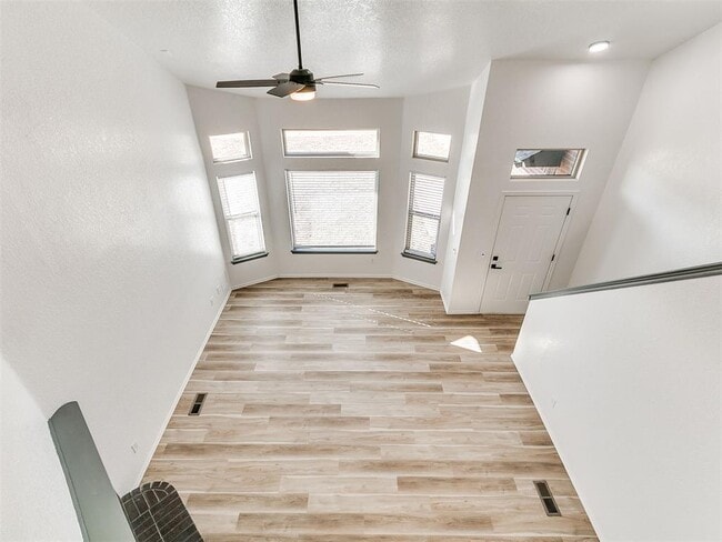 Building Photo - 3504 Quail Run Dr