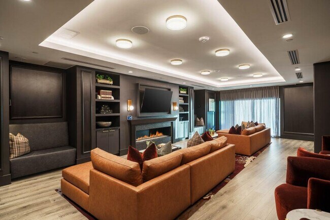 Building Photo - 1 Adrian Ct