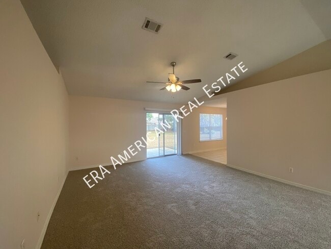 Building Photo - 7418 Woodmont Rd