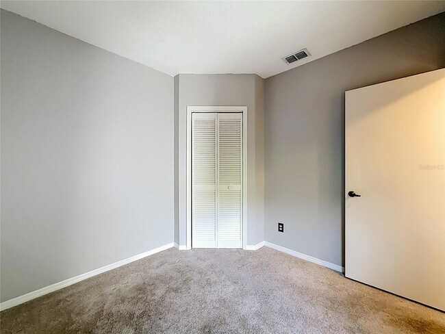 Building Photo - 4405 W Fair Oaks Ave