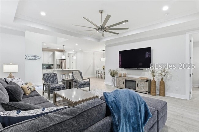 Building Photo - 119 Blue Starfish Ln