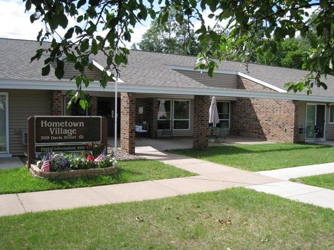 Primary Photo - Hometown Village