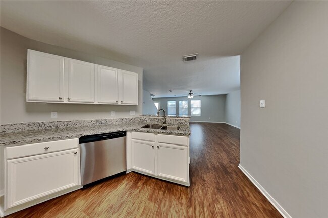 Building Photo - 16937 Wren Hill St