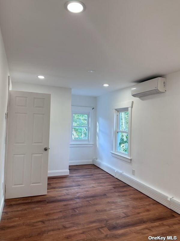 Building Photo - 89 N Forest Ave