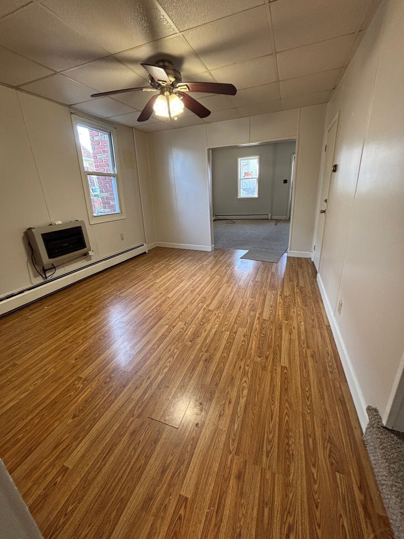 Dining room - 418 Furnace St