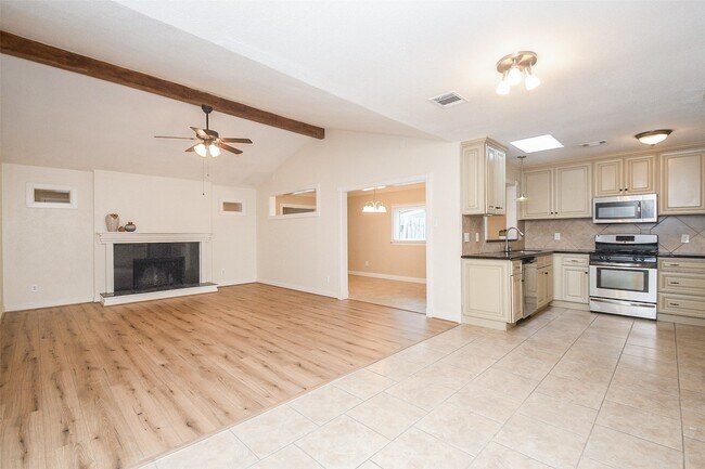 Building Photo - 710 N Fork Ct