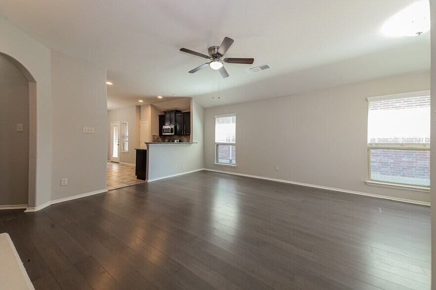 Building Photo - 8905 Tenderfoot Ln