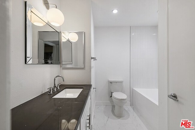 Building Photo - 1616 Brockton Ave