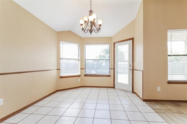 Building Photo - 2213 SW 137th Pl