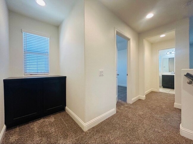 Building Photo - 1172 Fox Field Ln