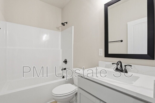 Building Photo - 107 Virginia Ave