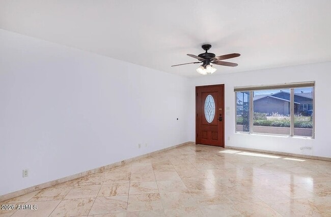 Building Photo - 1059 E Broadmor Dr