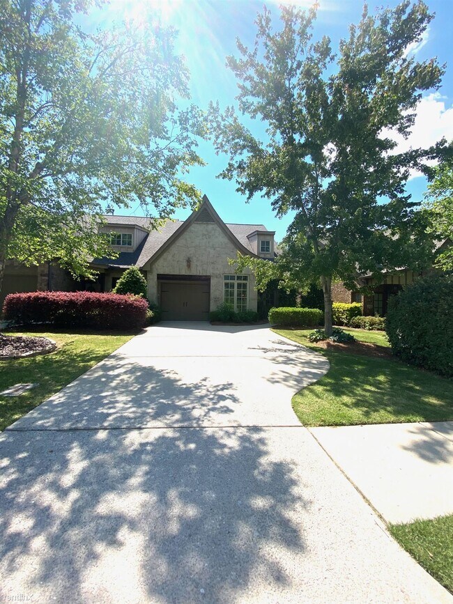 3 br, 2.5 bath Townhome 4618 Cotswold Lane 4618 Cotswold Ln Birmingham AL 35242 Apartment