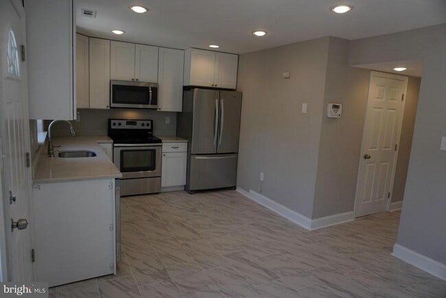 Building Photo - 4385 Eagle Ct