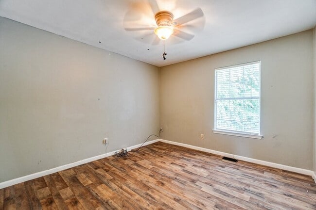 Building Photo - 1864 Abbotsbury Way