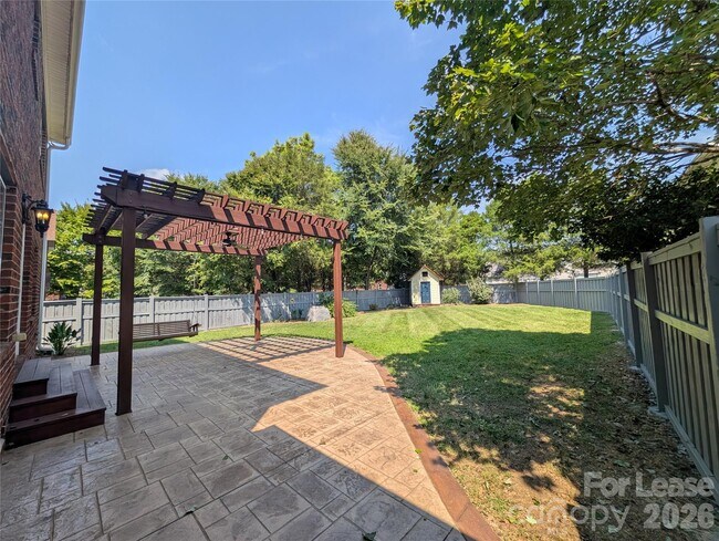 Building Photo - 8348 Rocky River Rd