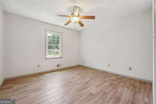 Building Photo - 1532 Daniel Ln