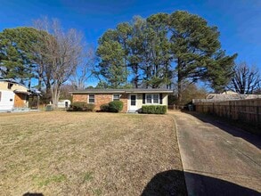 Building Photo - 4638 Appleville St