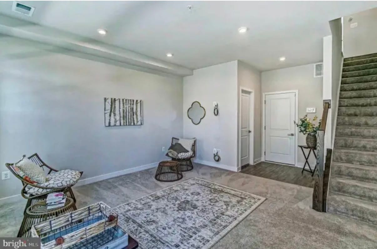 Building Photo - 2820 Arts Vista Blvd