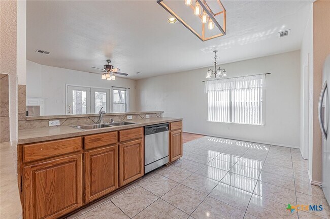 Building Photo - 514 Prospector Trl