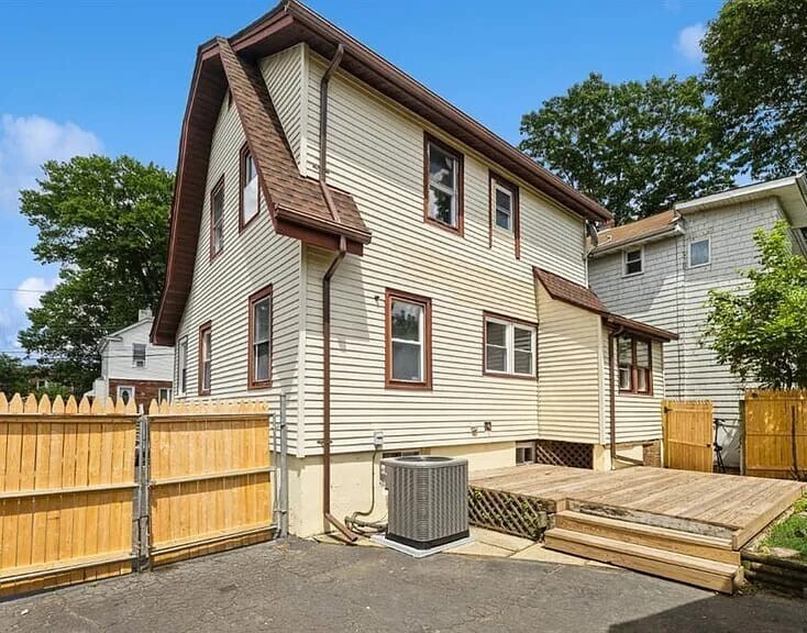 Building Photo - 134 Highview Pl