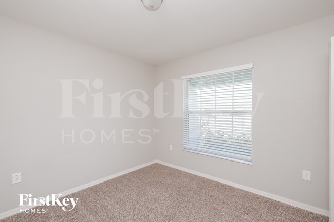 Building Photo - 5336 White Egret Ln