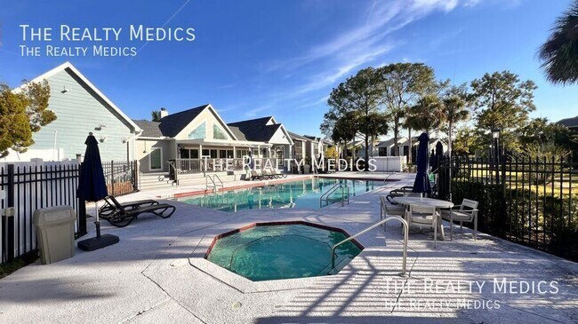 Building Photo - 3700 Idlebrook Cir