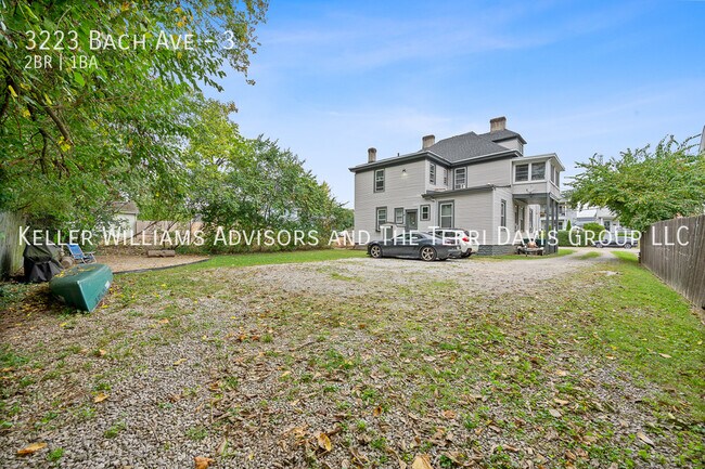 Building Photo - 3223 Bach Ave