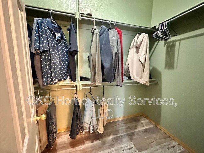 Building Photo - 10716 NW 31st Terrace