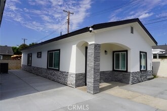Building Photo - 148 S Lark Ellen Ave