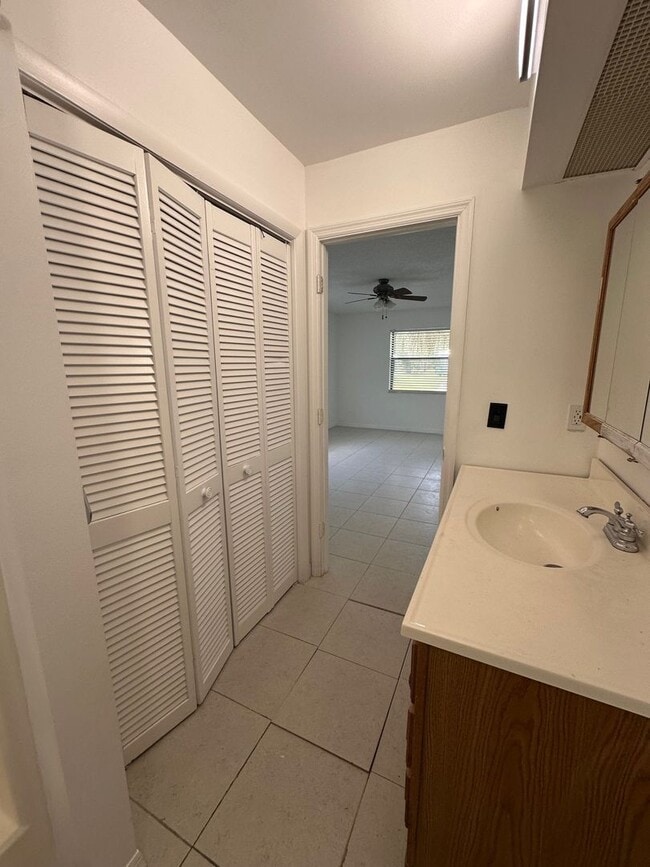 Building Photo - Charming 2-Bed, 2-Bath Home with Garage & ...