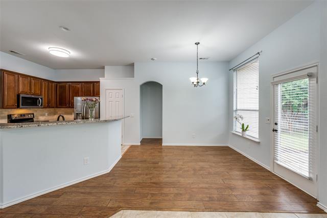 Building Photo - 1617 Redwood Dr