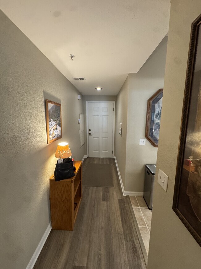 Building Photo - 5025 SW 91 Ct