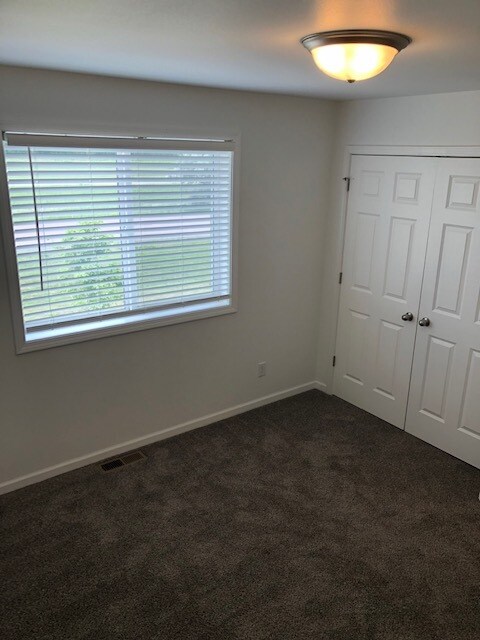 Building Photo - 5884 36th St S