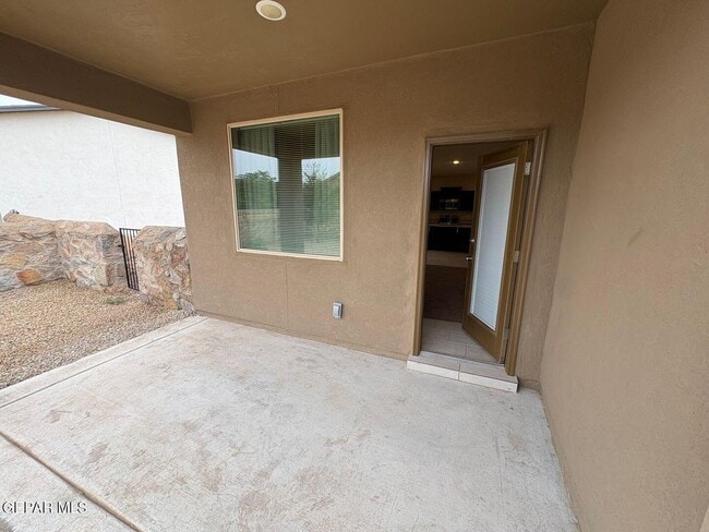 Building Photo - 11470 Park Ln