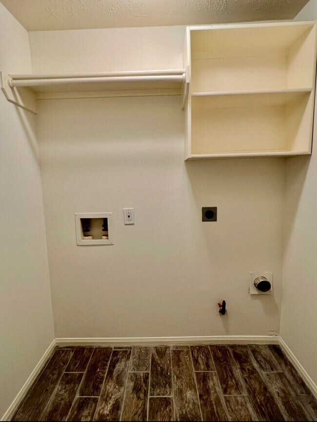 Building Photo - 6010 Forest Plaza Ct